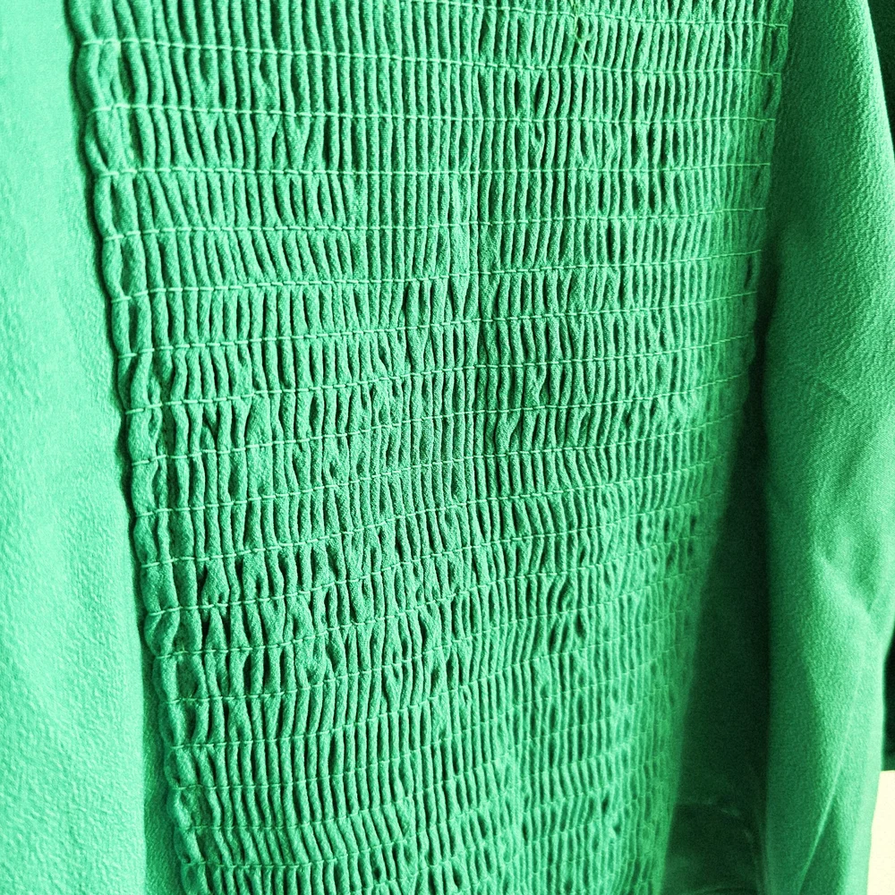 ☆ A&F Kelly Green Sweetheart Top